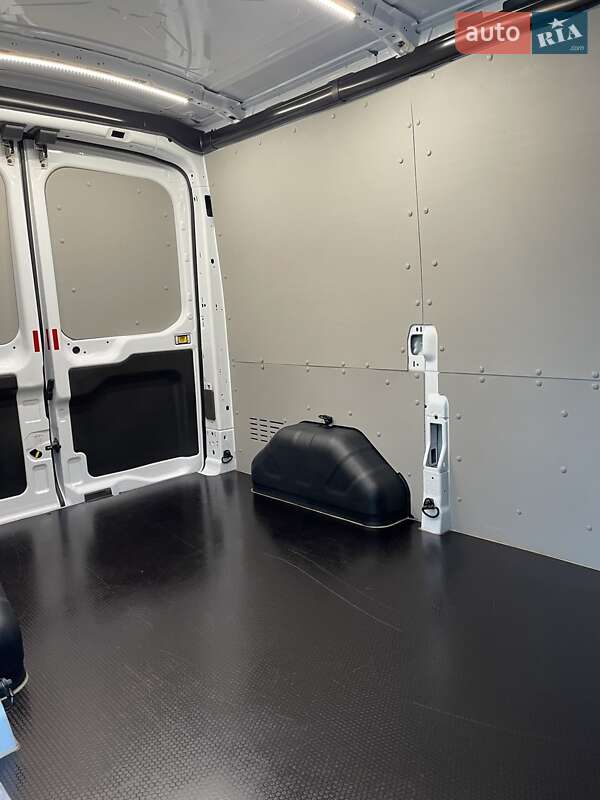 Вантажний фургон Ford Transit 2019 в Львові фото 24 Вантажний фургон Ford Transit 2019 в Львові