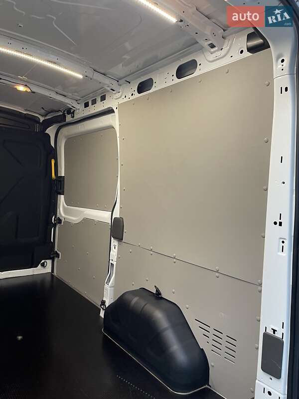 Вантажний фургон Ford Transit 2019 в Львові фото 23 Вантажний фургон Ford Transit 2019 в Львові