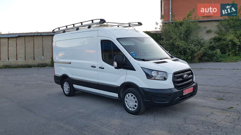Грузовой фургон Ford Transit 2020 в 