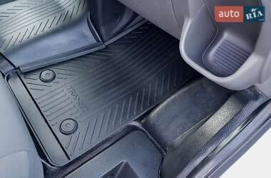 Грузовой фургон Ford Transit 2020 в 