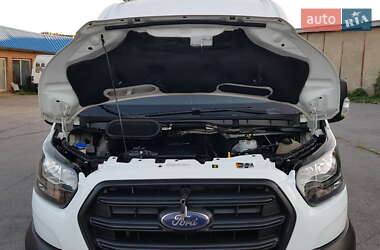 Грузовой фургон Ford Transit 2020 в 