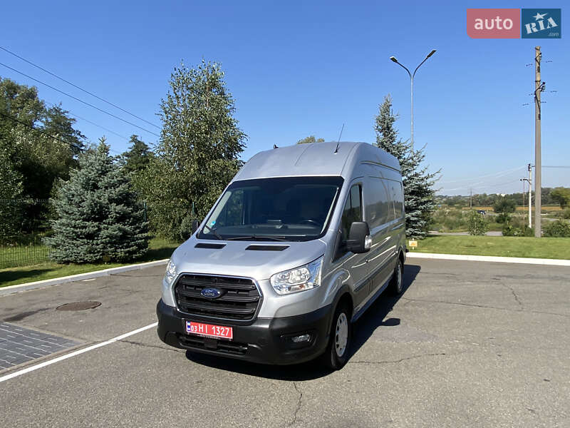Грузовой фургон Ford Transit 2021 в Ирпене