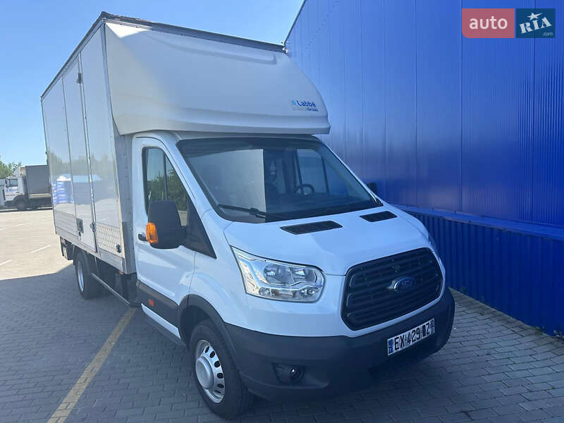 Грузовой фургон Ford Transit 2018 в  фото Грузовой фургон Ford Transit 2018 в