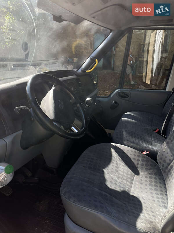 Грузовой фургон Ford Transit 2013 в Киеве фото 9 Грузовой фургон Ford Transit 2013 в Киеве