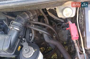 Грузовой фургон Ford Transit 2004 в 