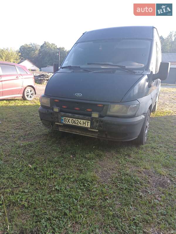 Грузовой фургон Ford Transit 2004 в 