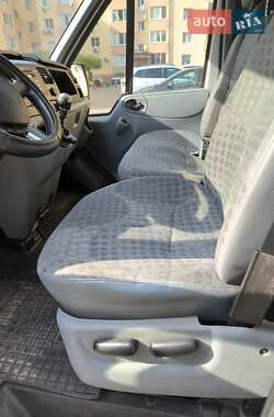 Грузовой фургон Ford Transit 2012 в 