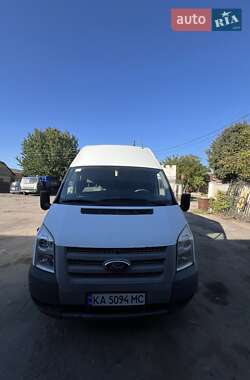 Грузовой фургон Ford Transit 2011 в 