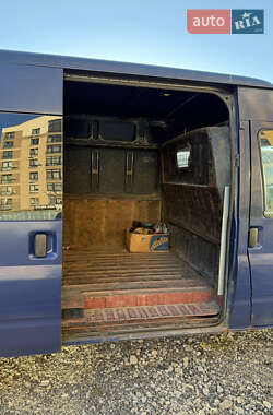 Вантажопасажирський фургон Ford Transit 2003 в 