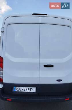 Грузовой фургон Ford Transit 2019 в 