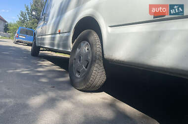 Грузовой фургон Ford Transit 2005 в 