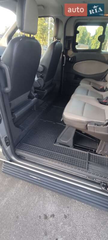 Мінівен Ford Transit 2013 в Гадячі