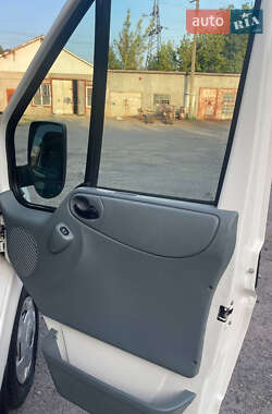 Микроавтобус Ford Transit 2009 в 
