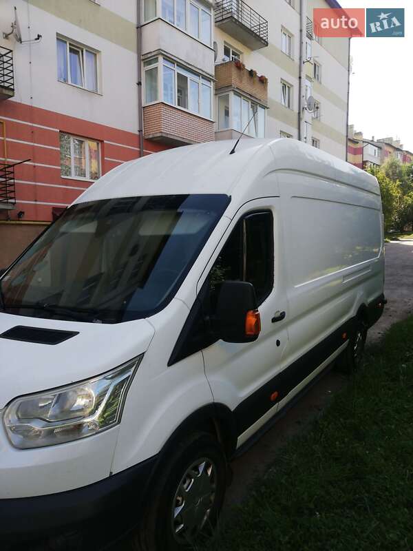 Вантажний фургон Ford Transit 2014 в Львові