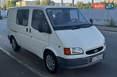 Грузопассажирский фургон Ford Transit 2000 в 