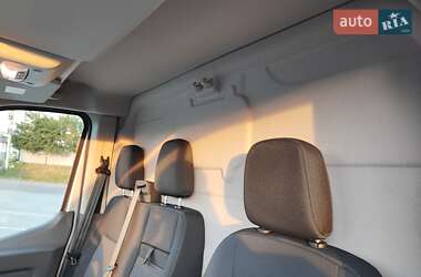 Грузовой фургон Ford Transit 2021 в 