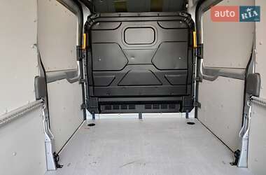 Грузовой фургон Ford Transit 2021 в 