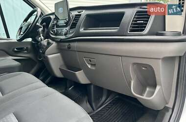 Вантажний фургон Ford Transit 2021 в 