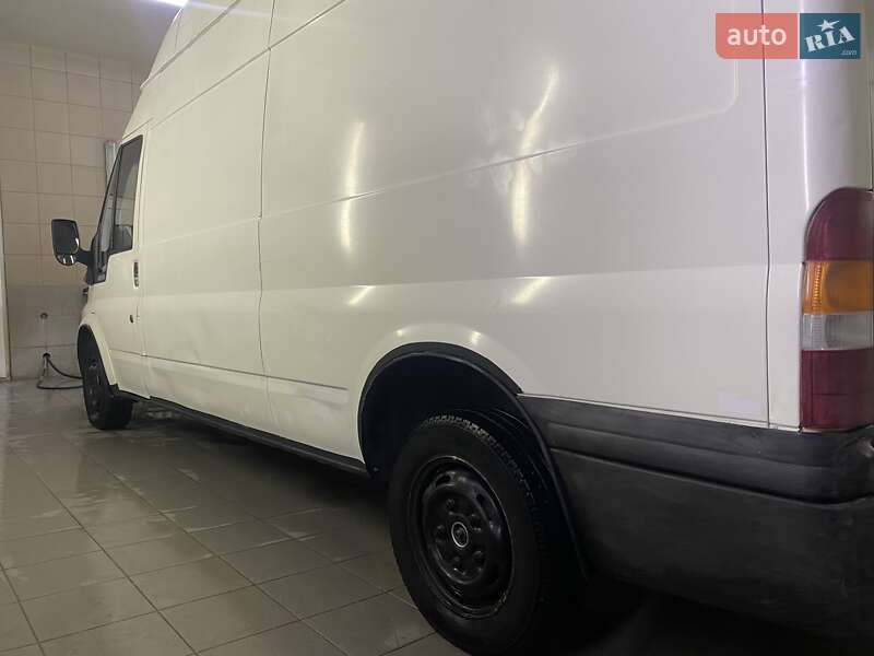 Вантажний фургон Ford Transit 2006 в Умані