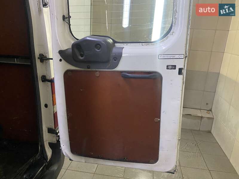 Вантажний фургон Ford Transit 2006 в Умані
