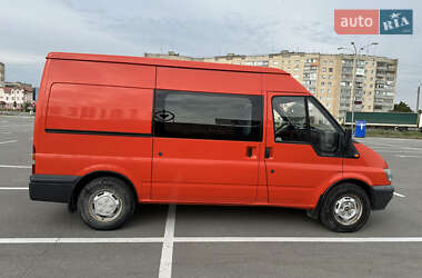 Грузовой фургон Ford Transit 2001 в 
