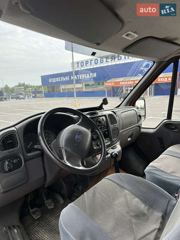 Вантажний фургон Ford Transit 2001 в Кам'янець-Подільському