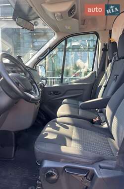 Микроавтобус Ford Transit 2021 в 