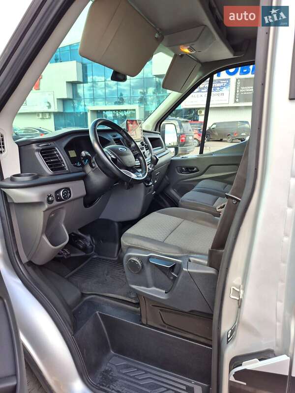 Вантажний фургон Ford Transit 2021 в Ковелі