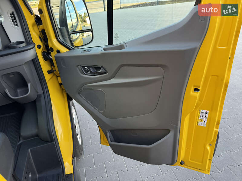 Грузовой фургон Ford Transit 2021 в Ирпене