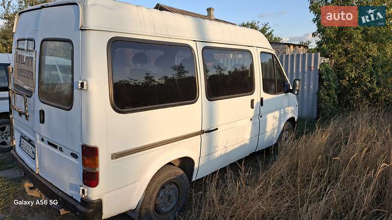 Вантажопасажирський фургон Ford Transit 1992 в Барвінковому