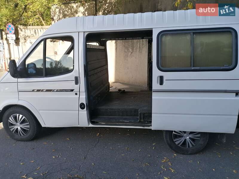 Вантажний фургон Ford Transit 1998 в Вінниці