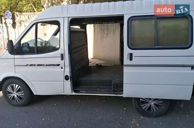 Грузовой фургон Ford Transit 1998 в 