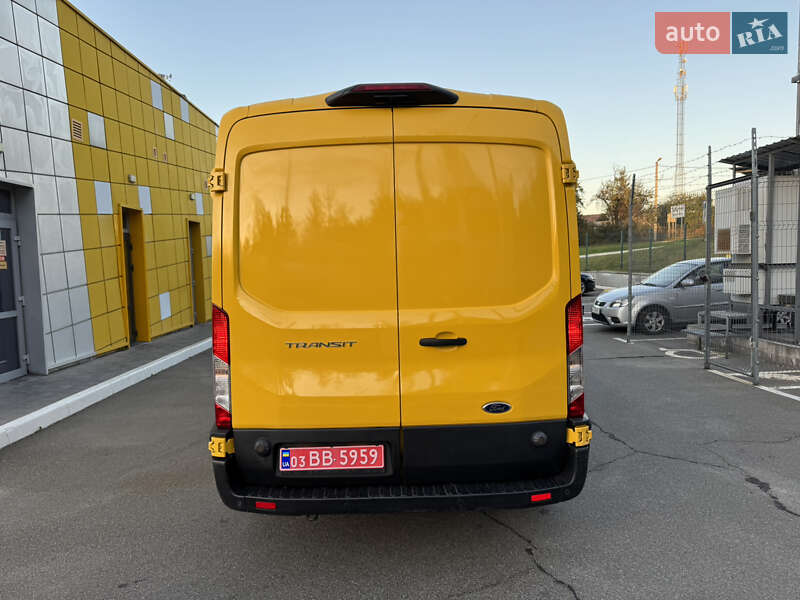Грузовой фургон Ford Transit 2020 в Ирпене