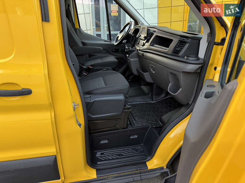Грузовой фургон Ford Transit 2020 в Ирпене