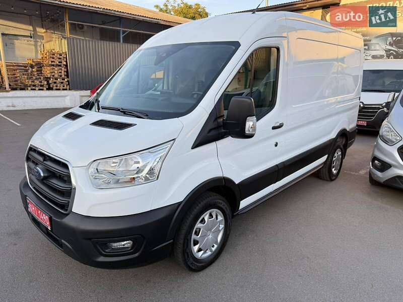Грузовой фургон Ford Transit 2021 в 
