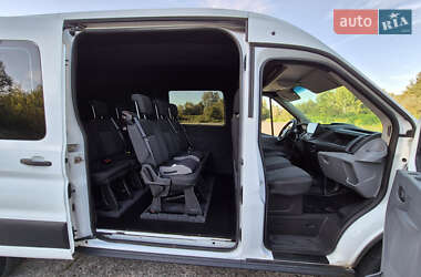 Вантажопасажирський фургон Ford Transit 2017 в Львові