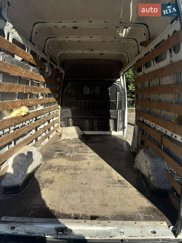 Вантажний фургон Ford Transit 2008 в Горішніх Плавнях