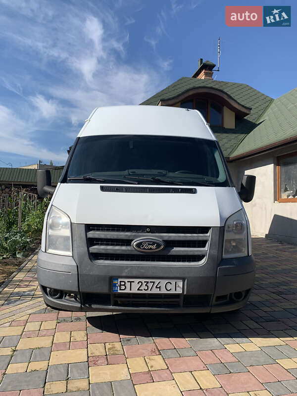 Вантажний фургон Ford Transit 2008 в Костопілі