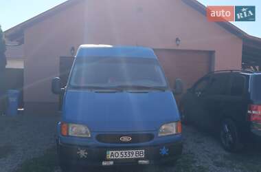 Грузовой фургон Ford Transit 2000 в 