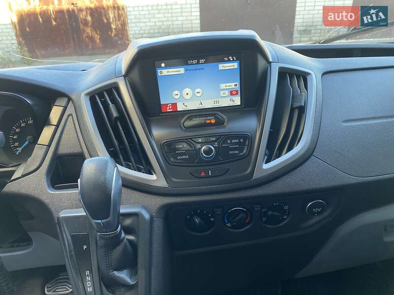Грузовой фургон Ford Transit 2017 в Киеве