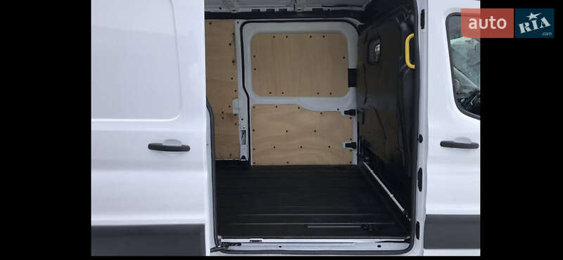 Грузовой фургон Ford Transit 2017 в Киеве