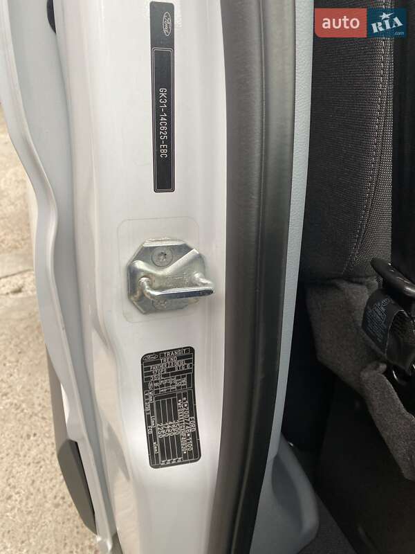 Грузовой фургон Ford Transit 2017 в Киеве