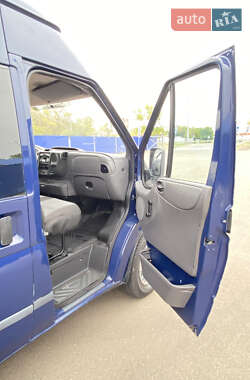 Микроавтобус Ford Transit 2005 в 