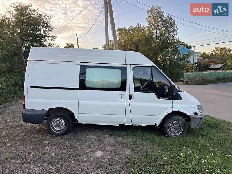Грузопассажирский фургон Ford Transit 2002 в Измаиле