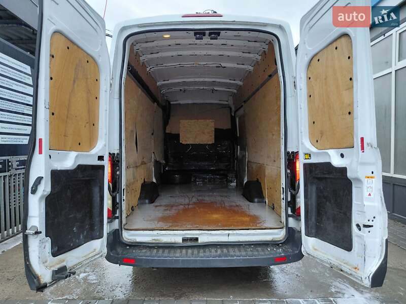 Грузовой фургон Ford Transit 2016 в Ивано-Франковске