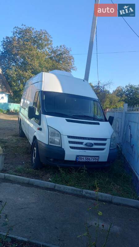 Грузовой фургон Ford Transit 2013 в 