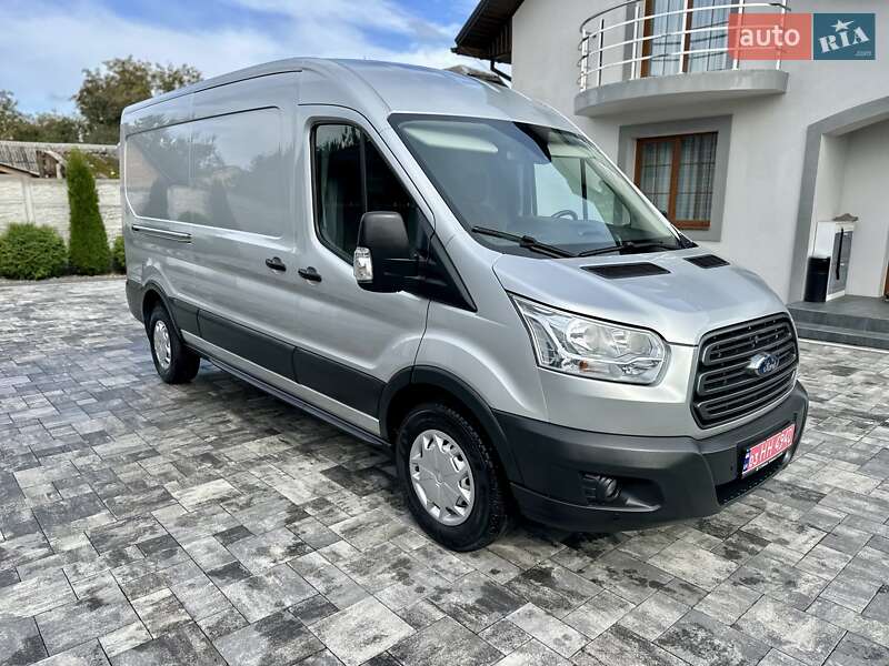 Вантажний фургон Ford Transit 2019 в Дубні