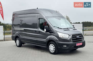 Грузовой фургон Ford Transit 2022 в 