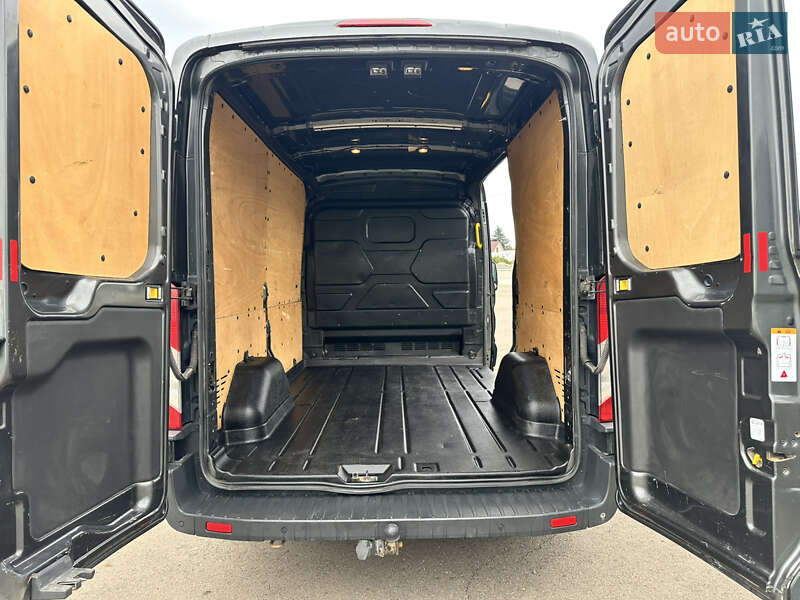 Вантажний фургон Ford Transit 2016 в Одесі