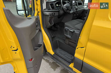 Вантажний фургон Ford Transit 2021 в 